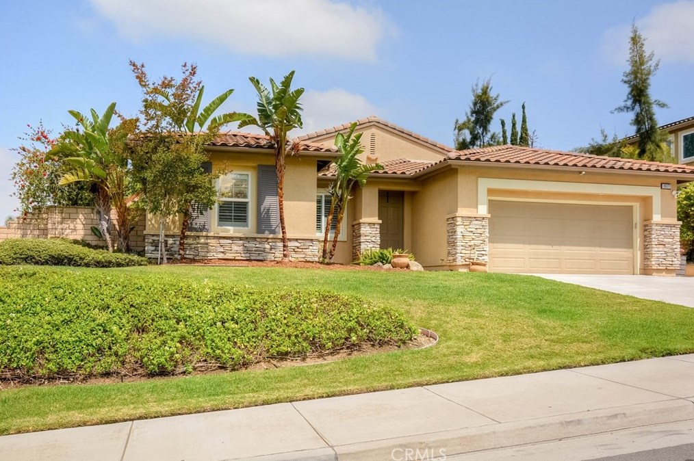 16171 Village Meadow Dr, Riverside, CA 92503