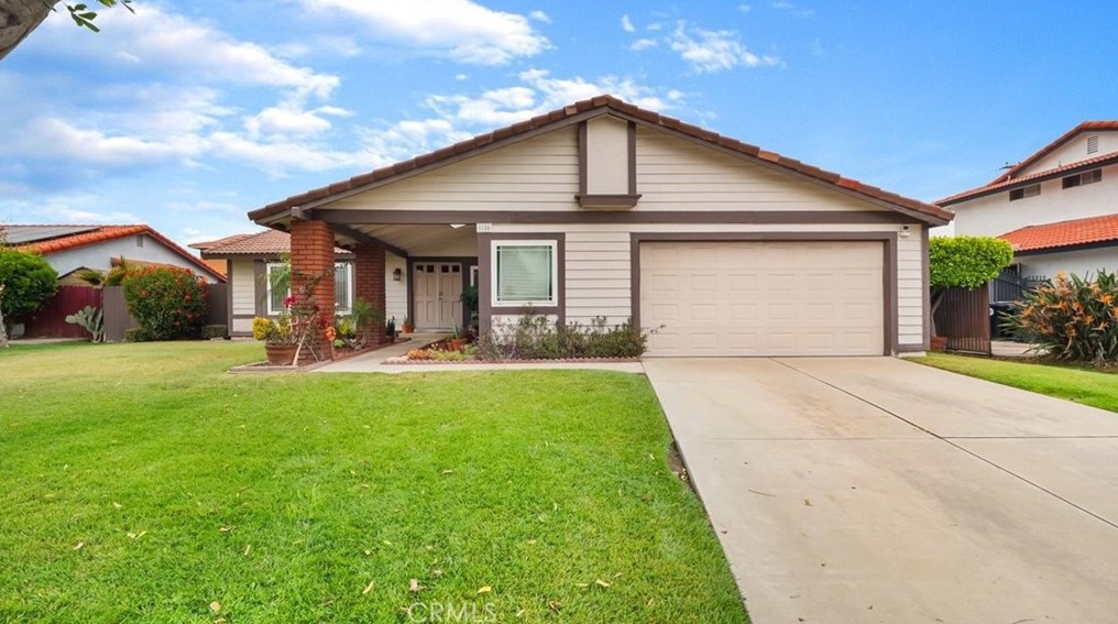 1126 Pinedale Ave, Rialto, CA 92376-8307