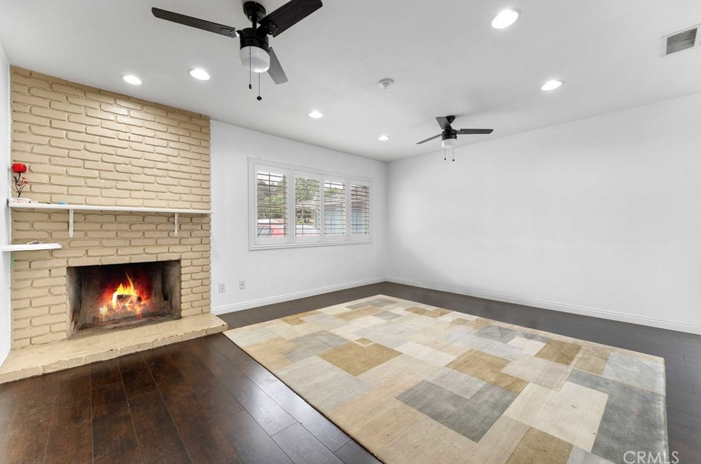 945 N Charter Dr, Covina, CA 91724