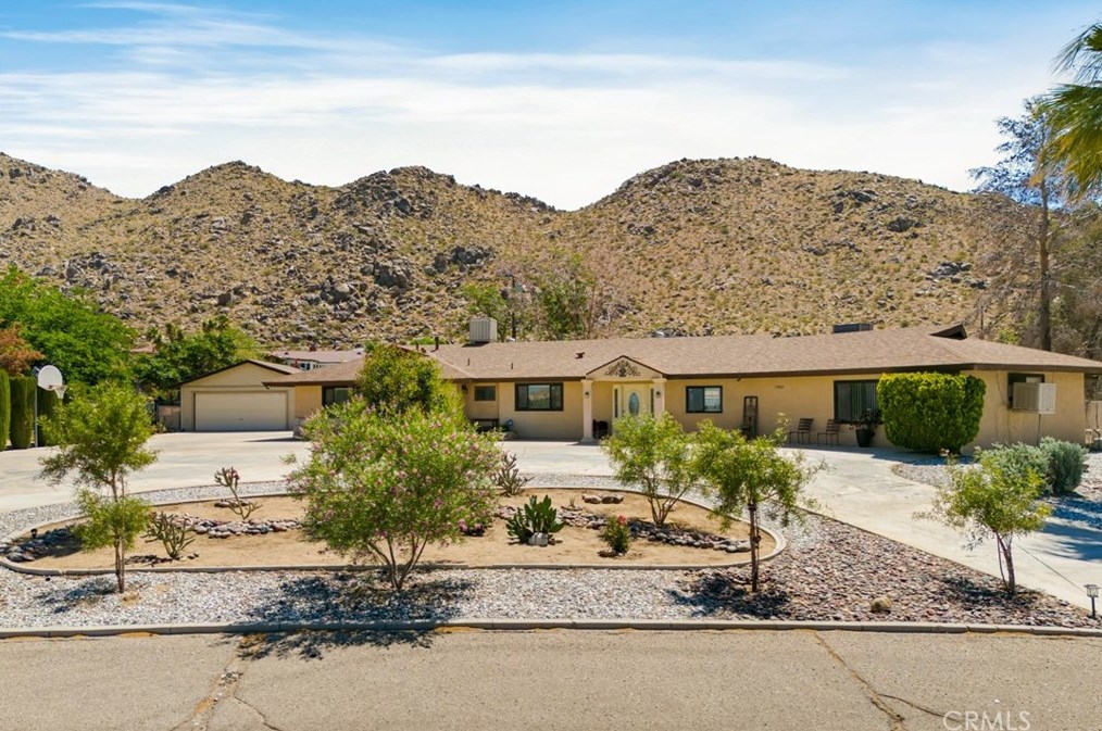 15805 Mandan Rd, Apple Valley, CA 92307-2524
