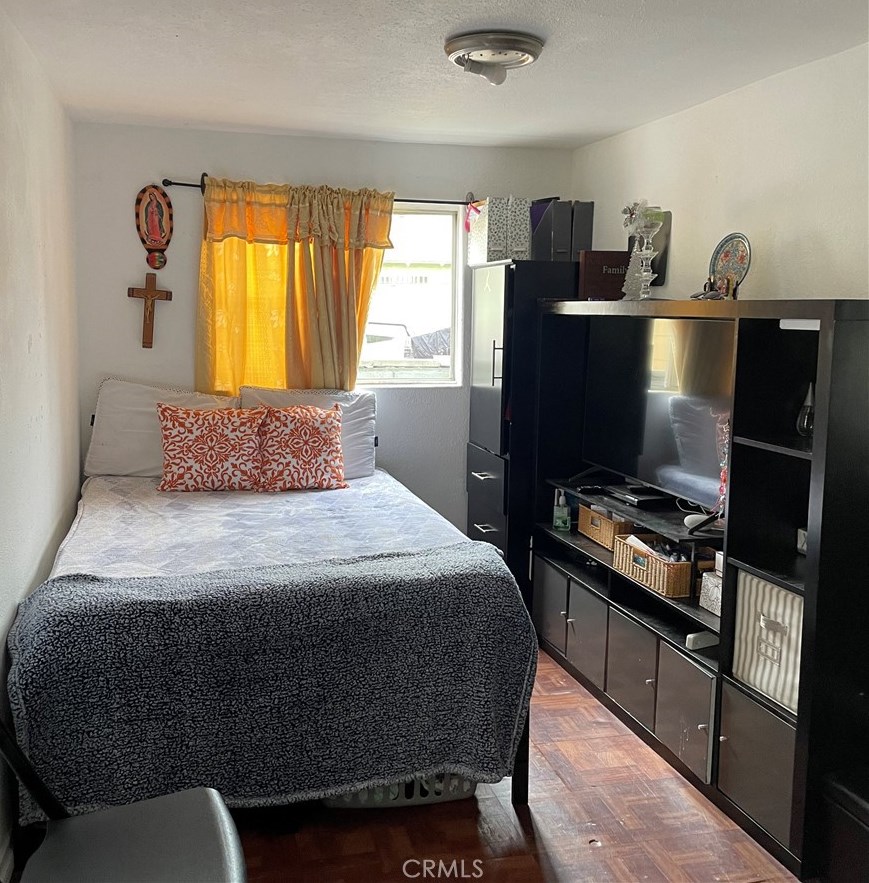 115 87th St, Los Angeles CA 90003-3461 exterior