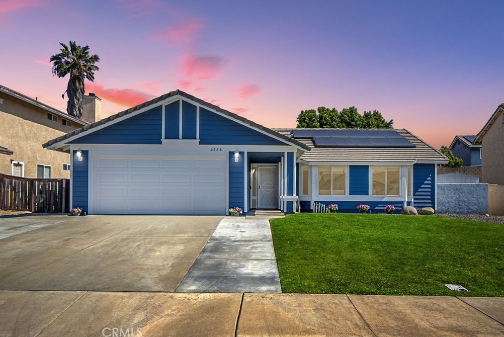 2528 Sunrise Dr, Rialto, CA 92377-3688