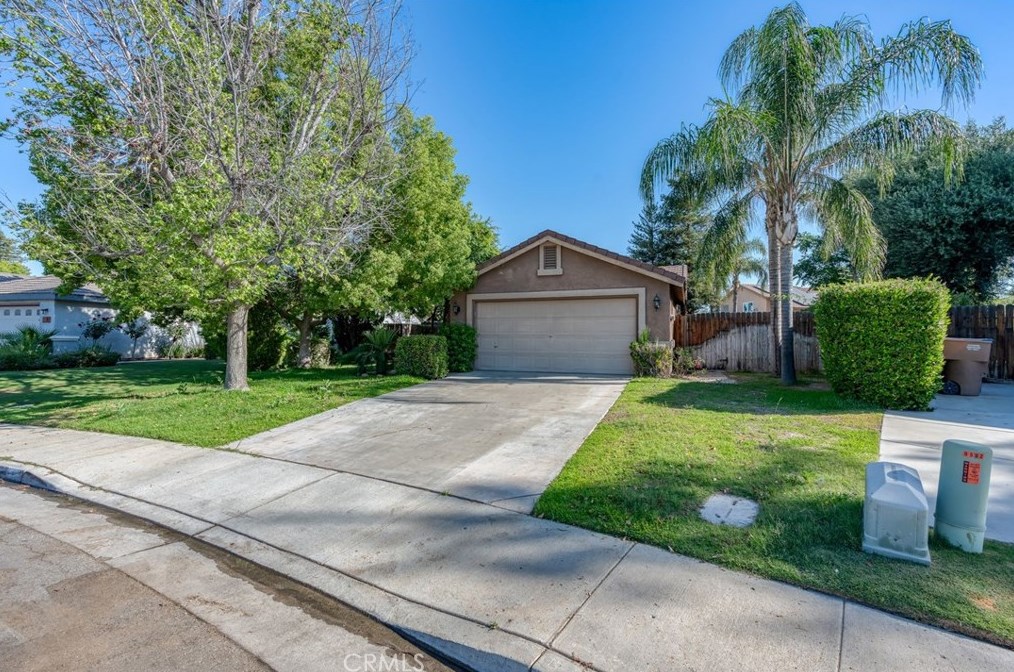 9506 Ravenrock Dr, Bakersfield, CA 93312-4091