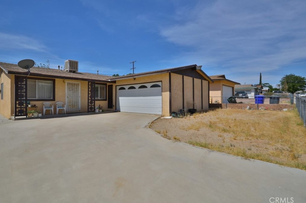 1644 Sunset St, Barstow CA  92311-5619 exterior