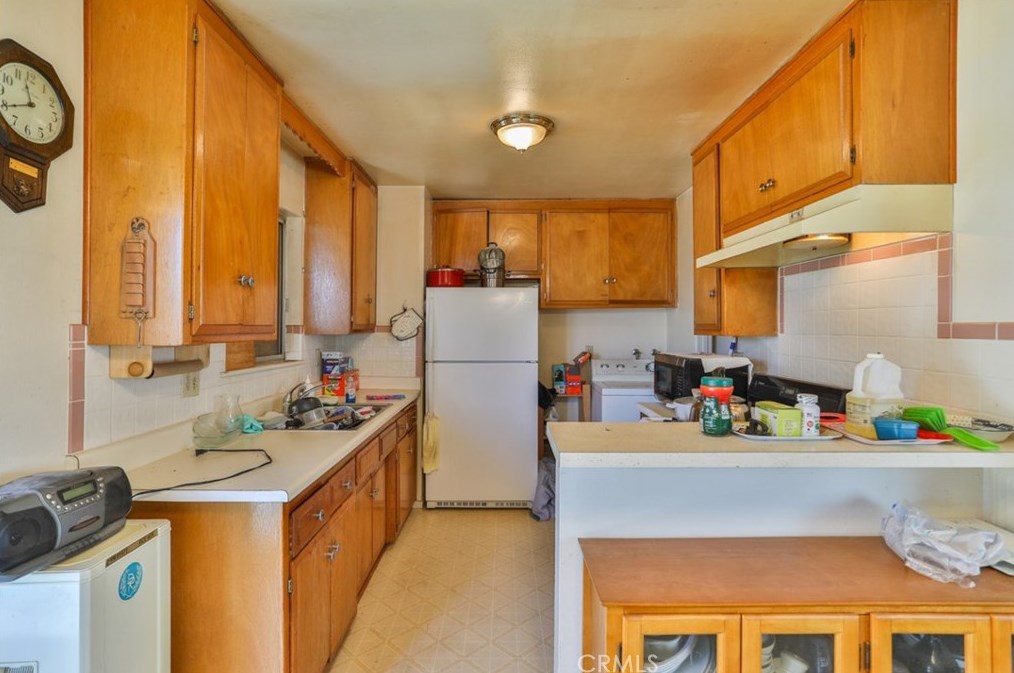 1644 Sunset St, Barstow CA  92311-5619 exterior