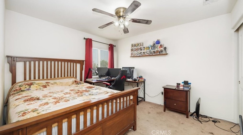 17952 Passionflower Ln, San Bernardino CA  92407-9005 exterior