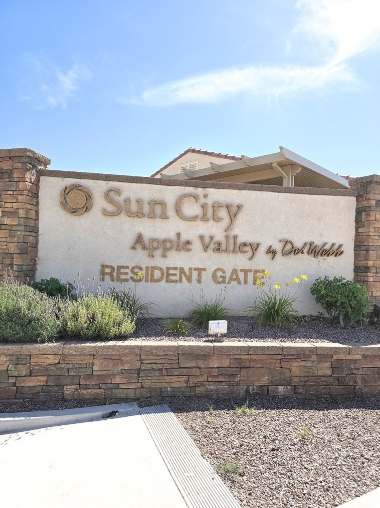 11689 Cedar Ct, Apple Valley, CA 92308