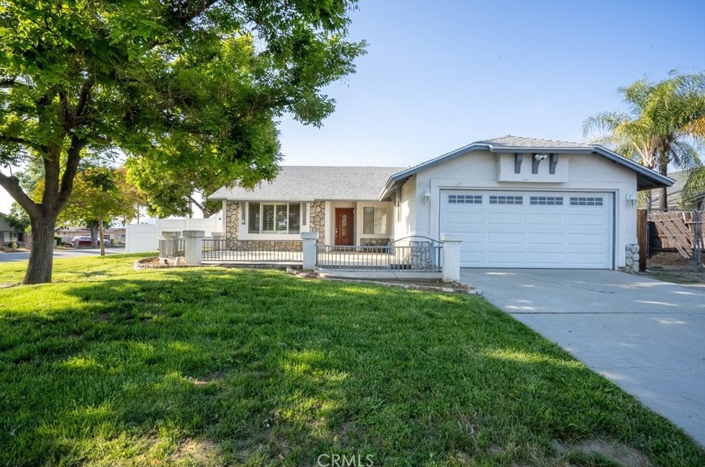 33710 Noreen Ln, Yucaipa, CA 92399