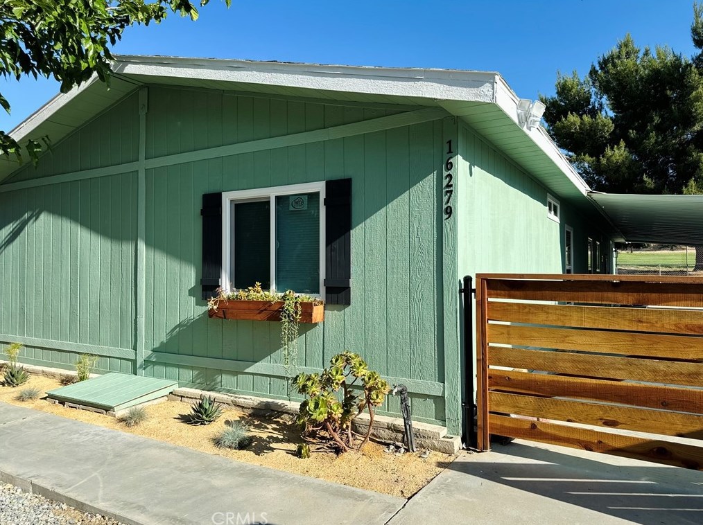 16279 Pebble Beach Dr, Victorville, CA 92395