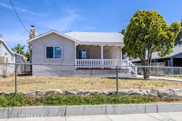 523 E George St, Banning, CA 92220