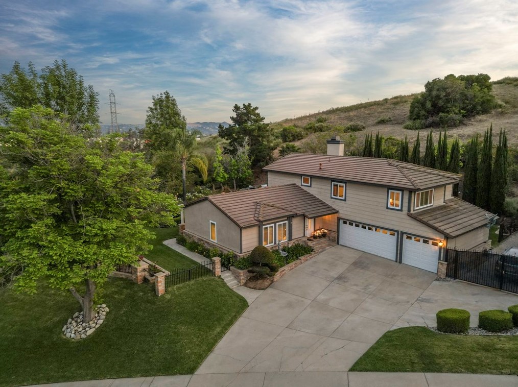 1462 Hunters Trl, Glendora, CA 91740-4525