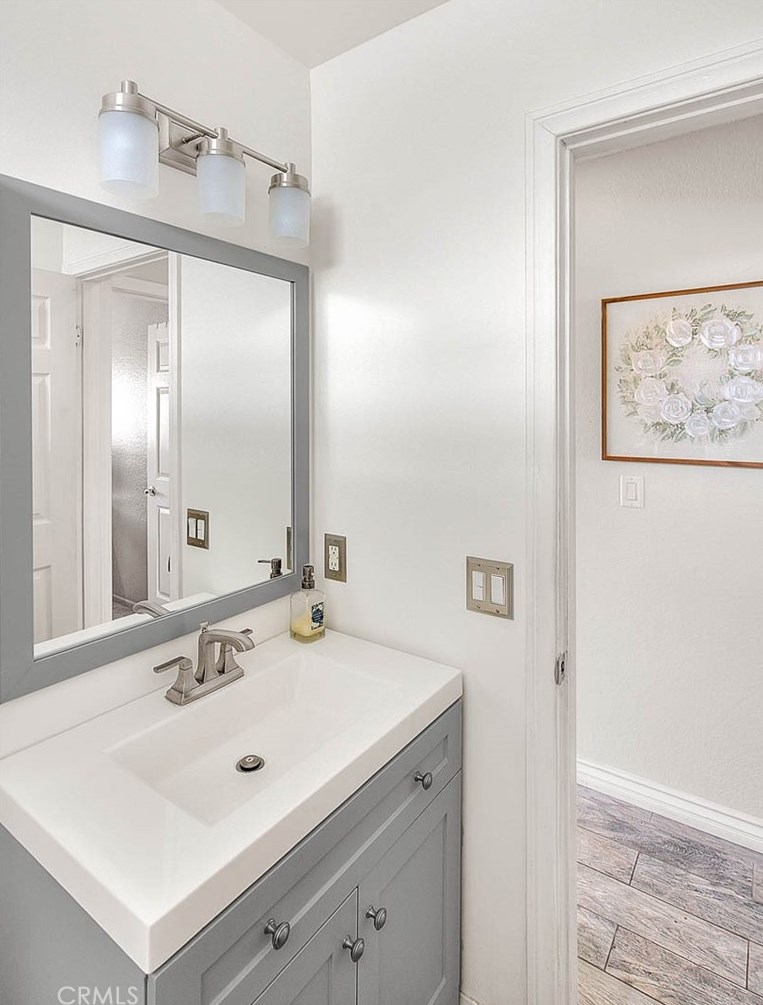 8337 Pristine Pl, Riverside CA  92509-7145 exterior