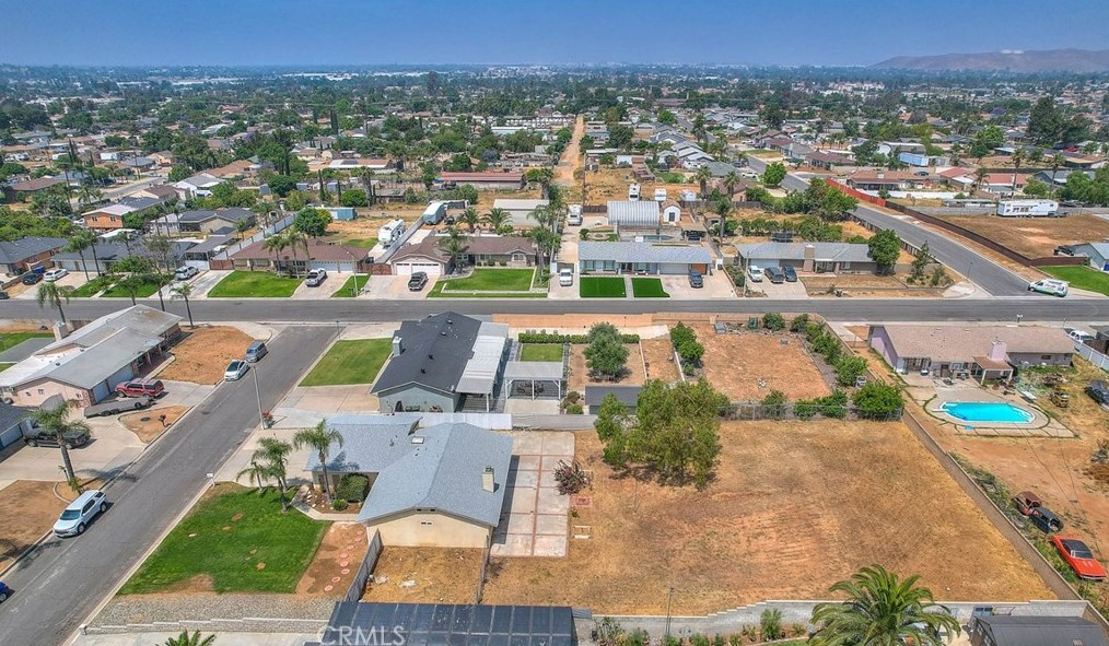 8337 Pristine Pl, Riverside CA  92509-7145 exterior