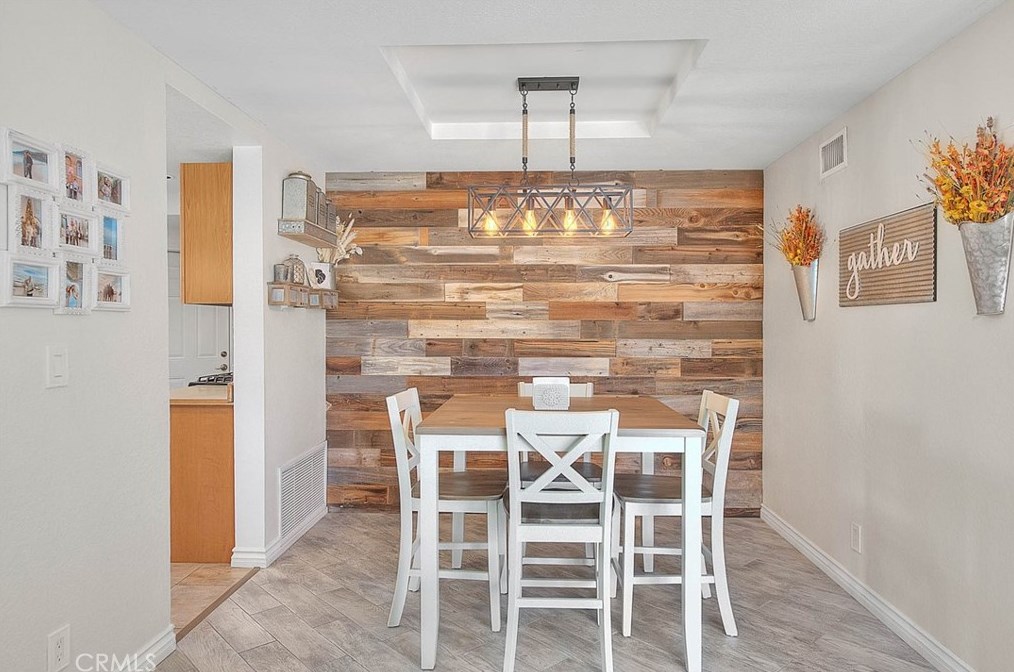 8337 Pristine Pl, Riverside CA  92509-7145 exterior