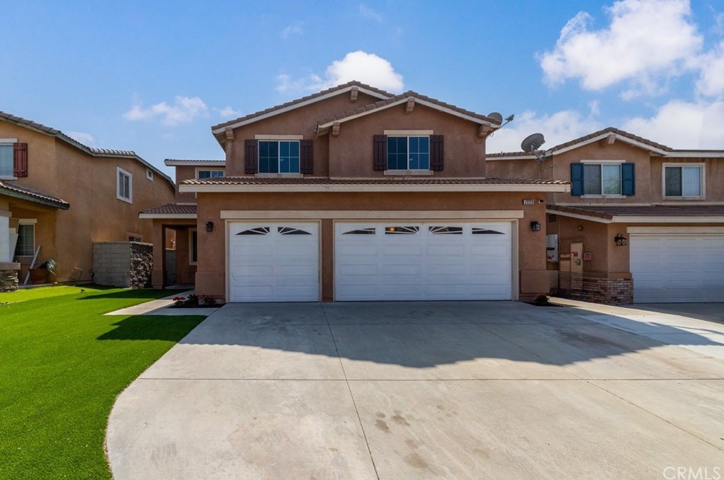 7223 Myrtle Pl, Fontana, CA 92336-5731