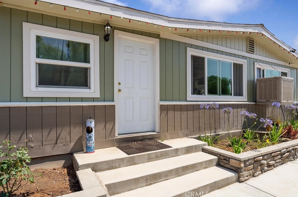 5320 Rutile St, Riverside, CA 92509