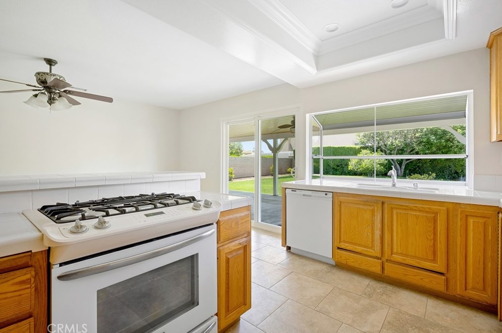 1499 Mulberry Ave, Upland CA 91786-2248 exterior