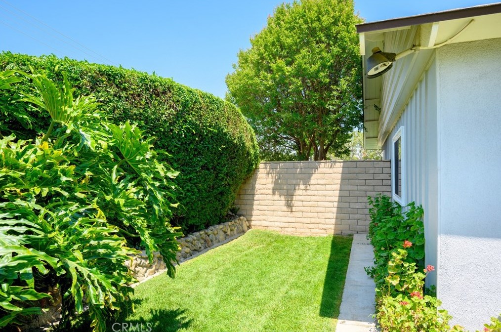 1499 Mulberry Ave, Upland CA 91786-2248 exterior