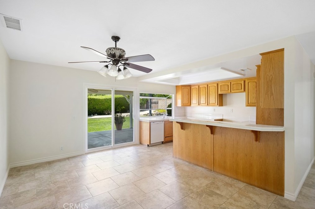 1499 Mulberry Ave, Upland CA 91786-2248 exterior