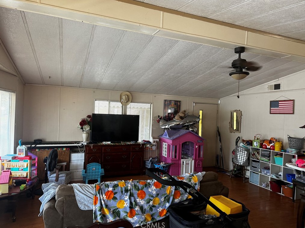 2250 Chestnut St, San Bernardino, CA 92410-2051