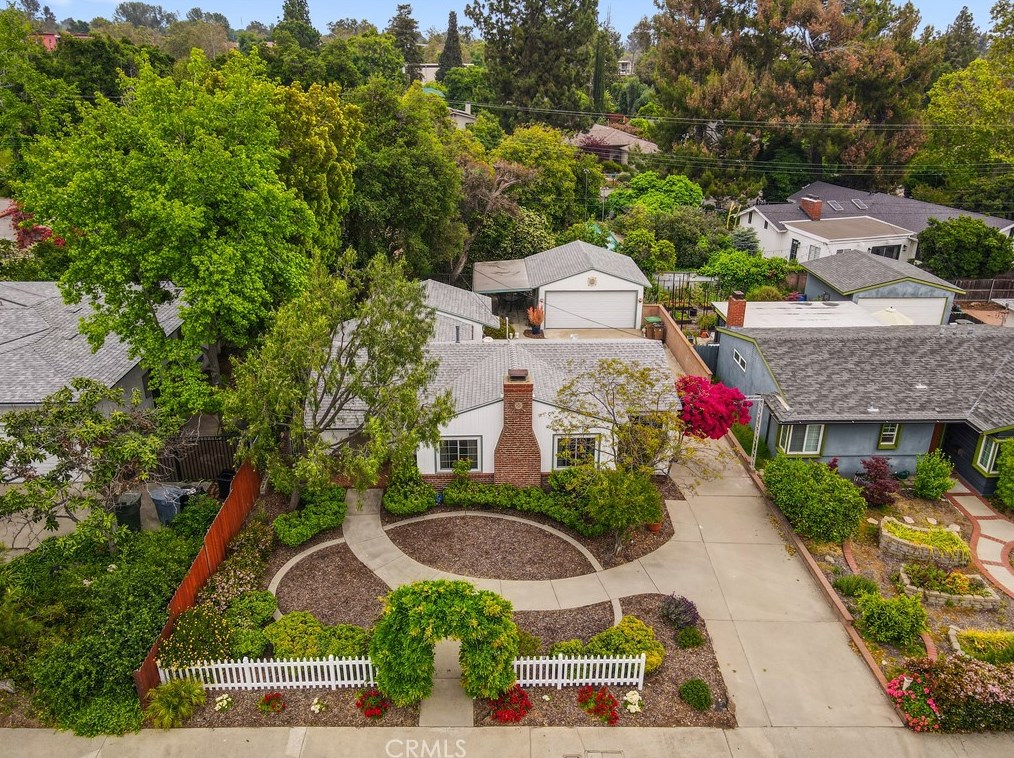 1390 N Indian Hill Blvd, Claremont, CA 91711