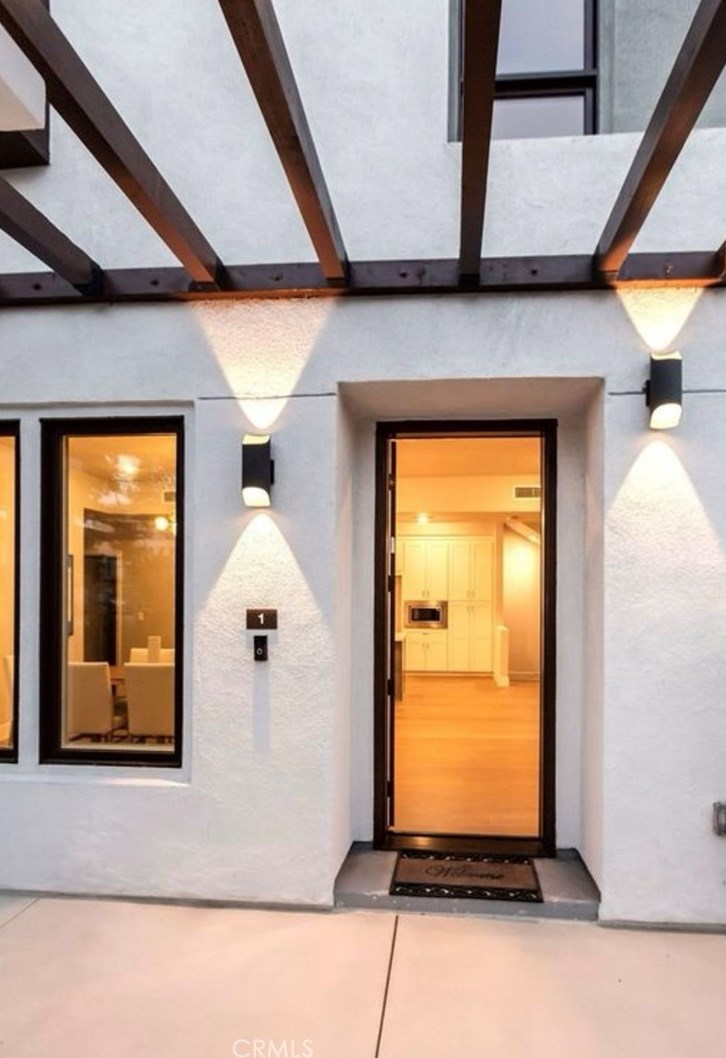 719 S Marengo Ave #1, Pasadena, CA 91106