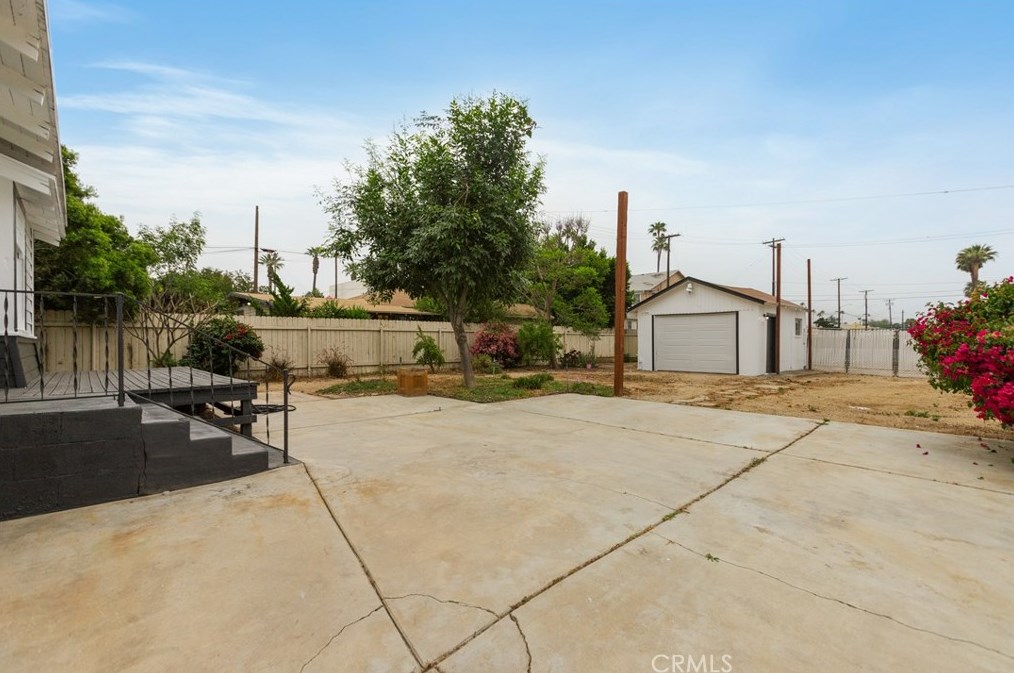 3830 Mckenzie St, Riverside CA  92503-3752 exterior