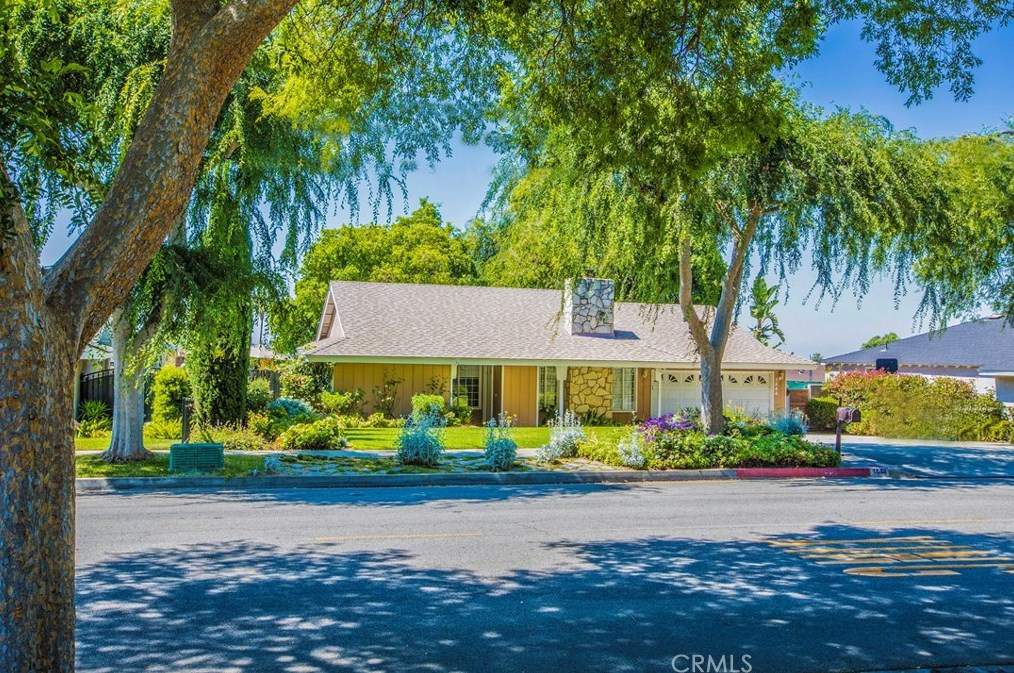 1444 W 11th St, Upland, CA 91786