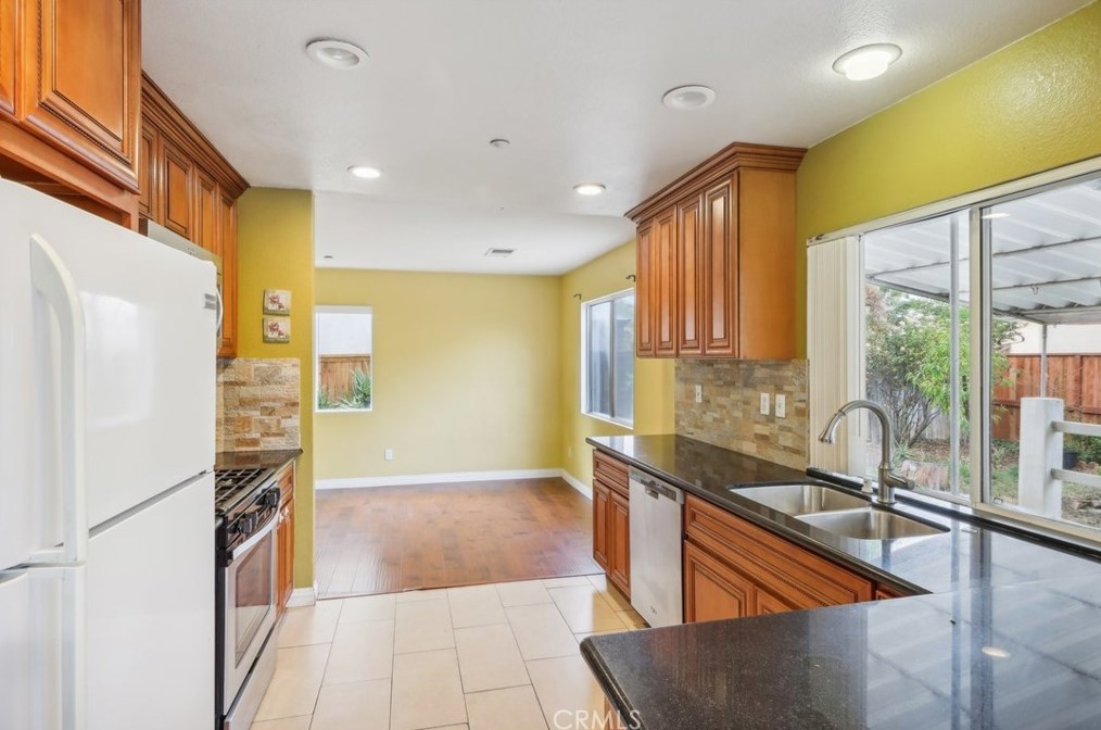7603 Canberra Way, Riverside CA  92508-6048 exterior