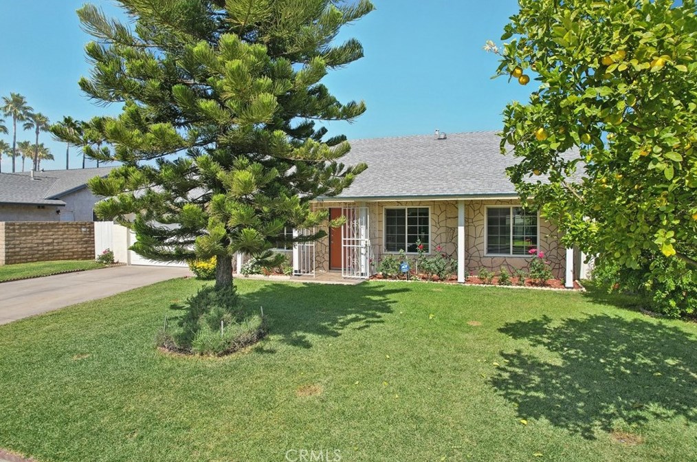 1618 S San Antonio Ave, Pomona, CA 91766