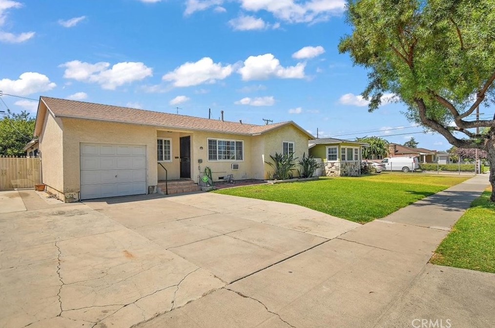 114 W Valencia Ave, Anaheim, CA 92805