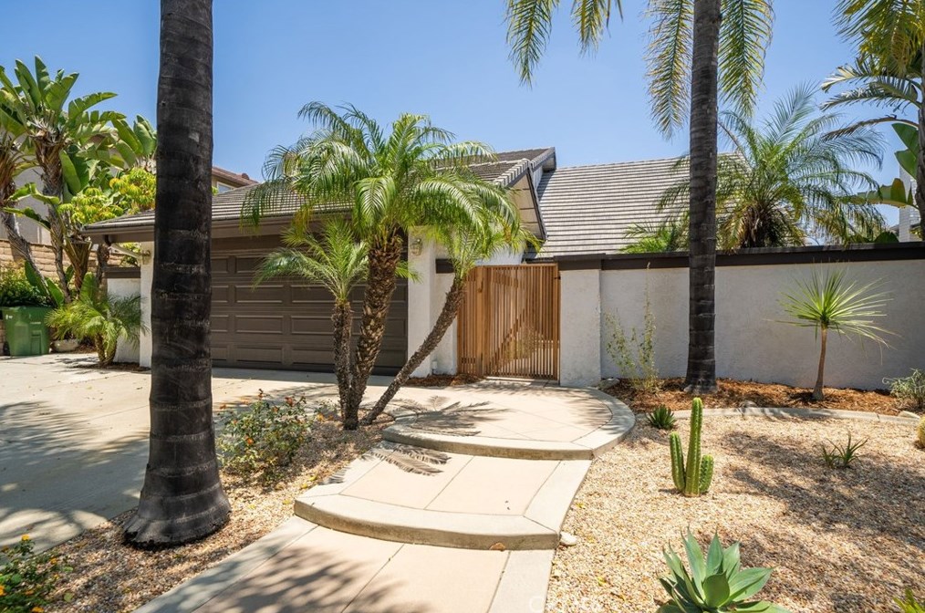 1572 Brentwood Ave, Upland, CA 91786