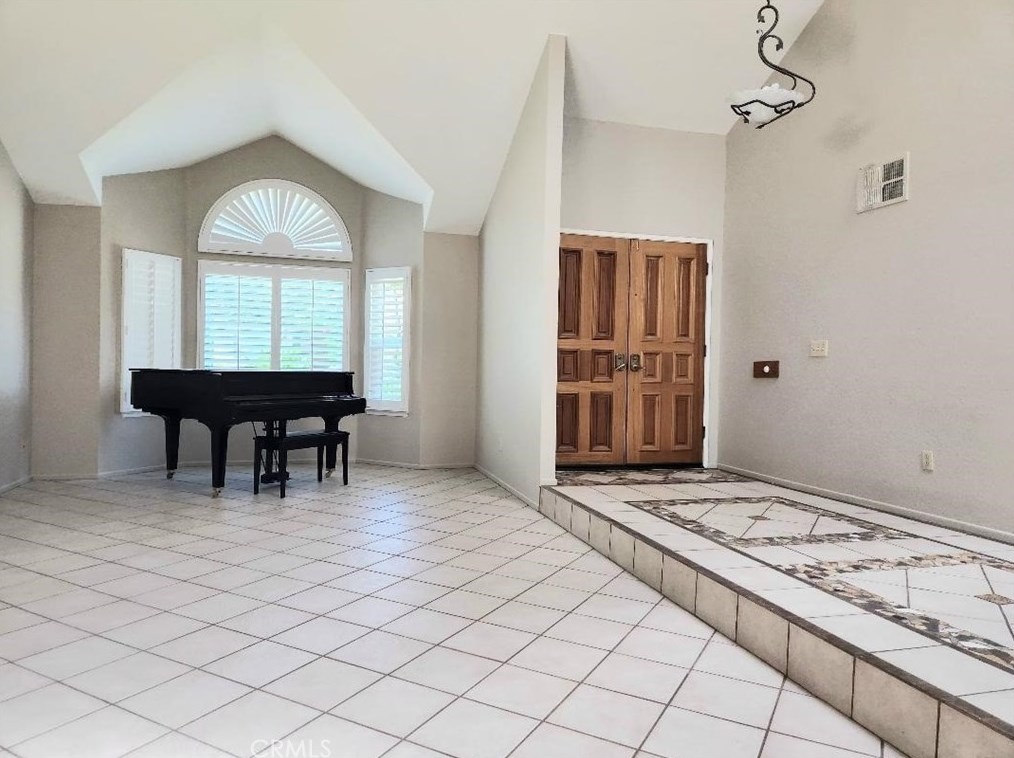 1498 Grandview St, Upland, CA 91784