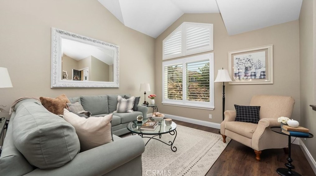 599 E Lureline Ct, Upland, CA 91784