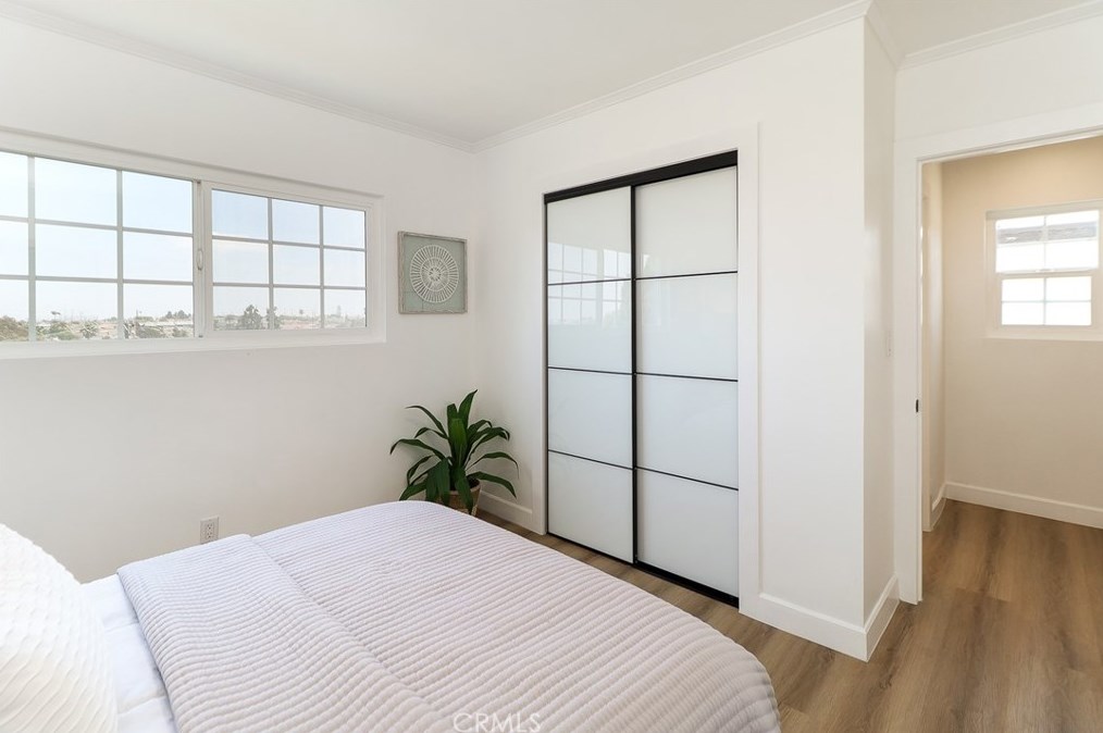 1710 Wollacott St, Redondo Beach CA  90278-2836 exterior