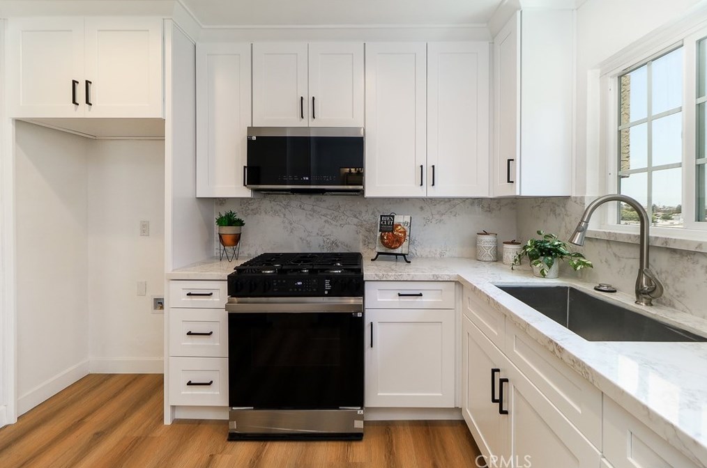 1710 Wollacott St, Redondo Beach CA  90278-2836 exterior