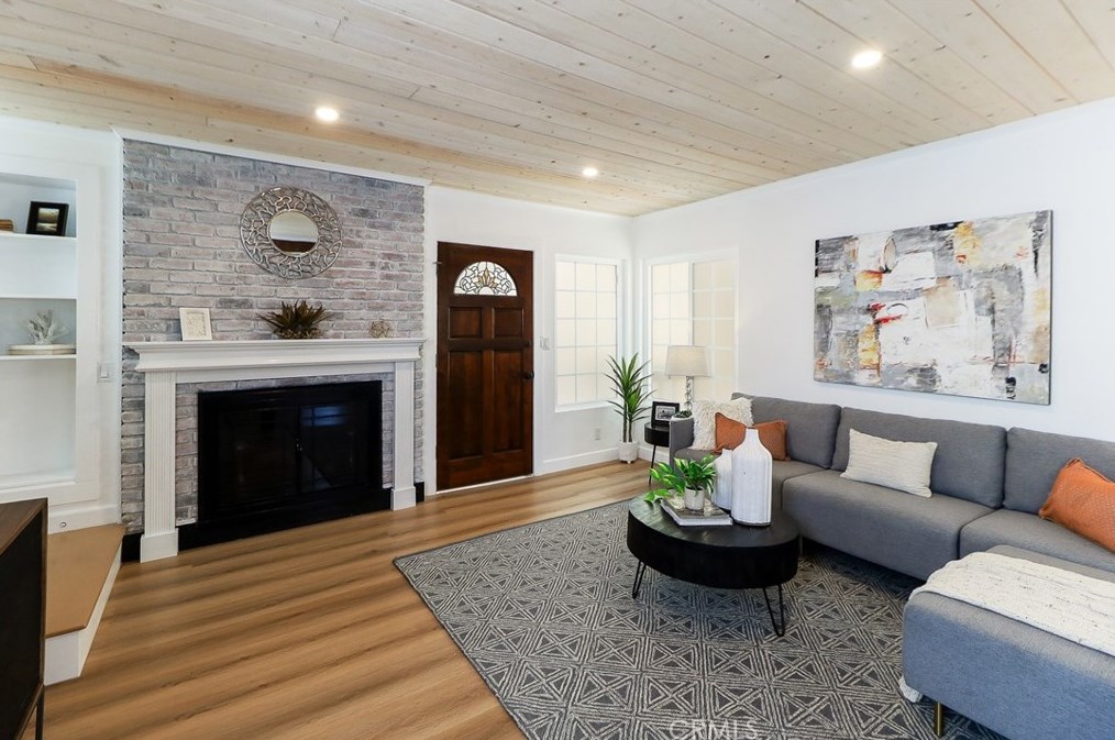 1710 Wollacott St, Redondo Beach CA  90278-2836 exterior