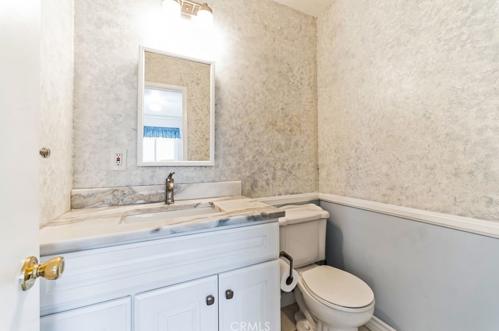 418 S Wheeler Pl, Orange, CA 92869