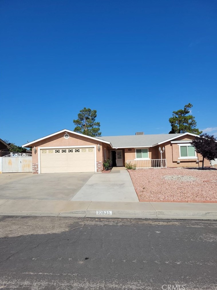 12832 Desert Creek Cir, Victorville, CA 92395
