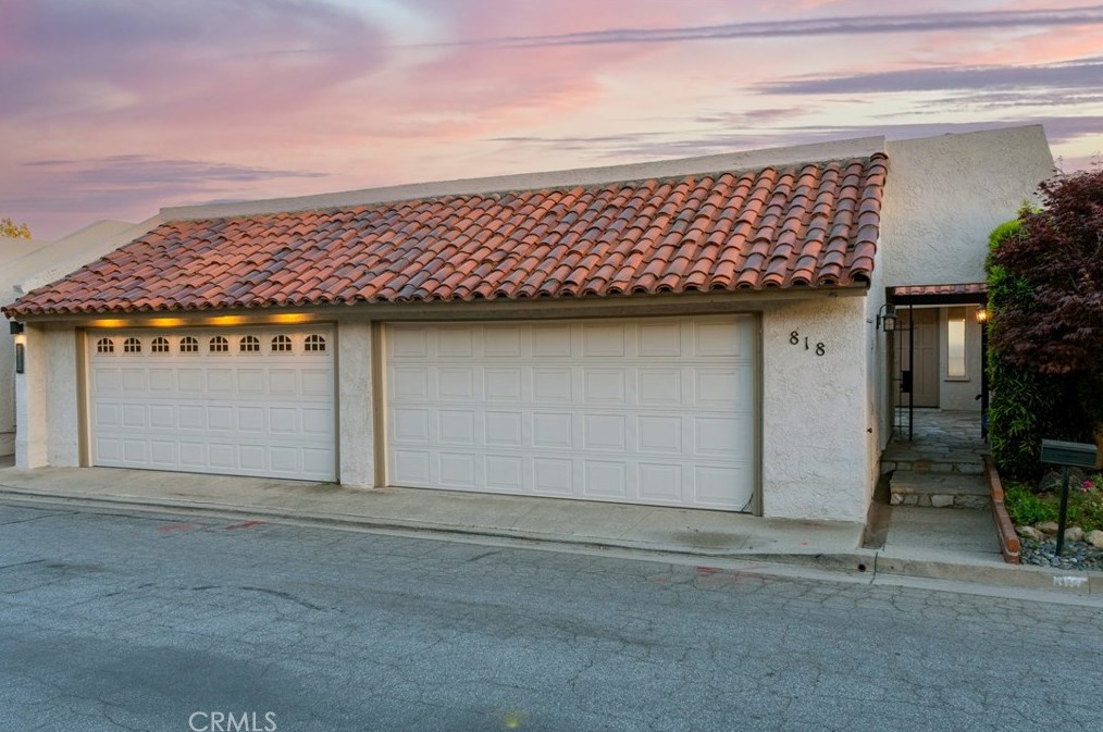 818 W Highpoint Dr, Claremont, CA 91711