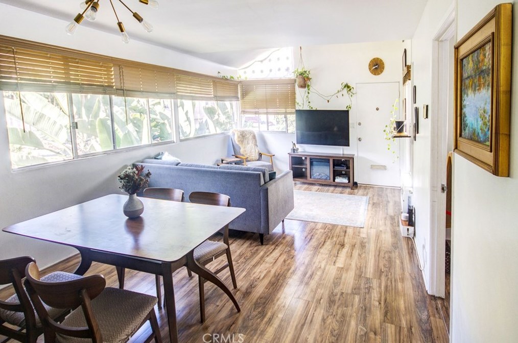 217 Crandall St, Los Angeles, CA 90057-2005