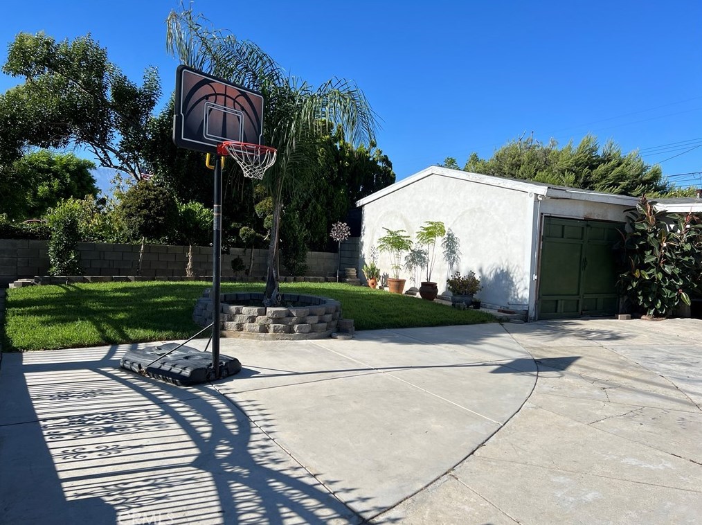 1645 S Sultana Ave, Ontario, CA 91761