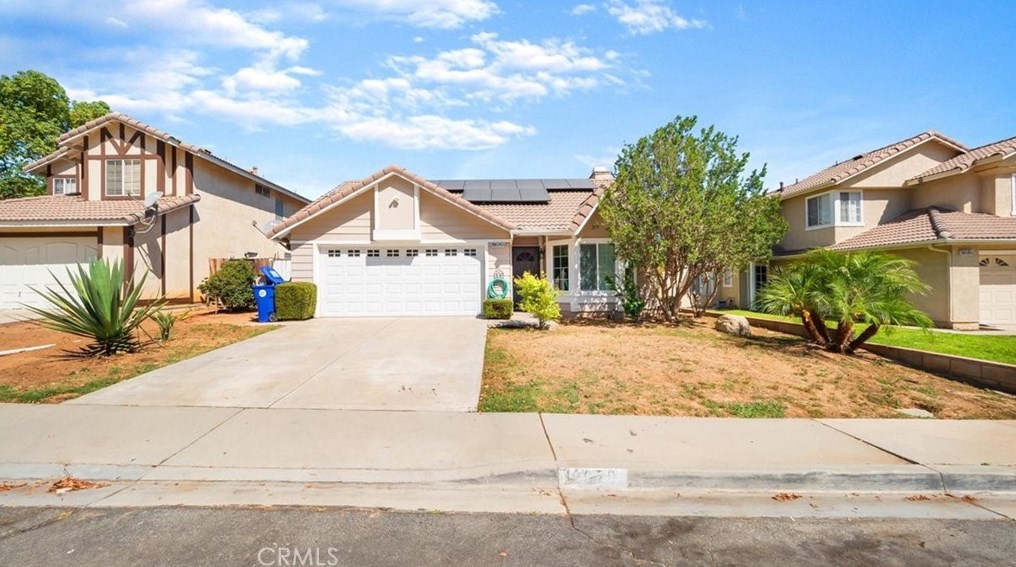 12020 Weeping Willow Ln, Fontana, CA 92337