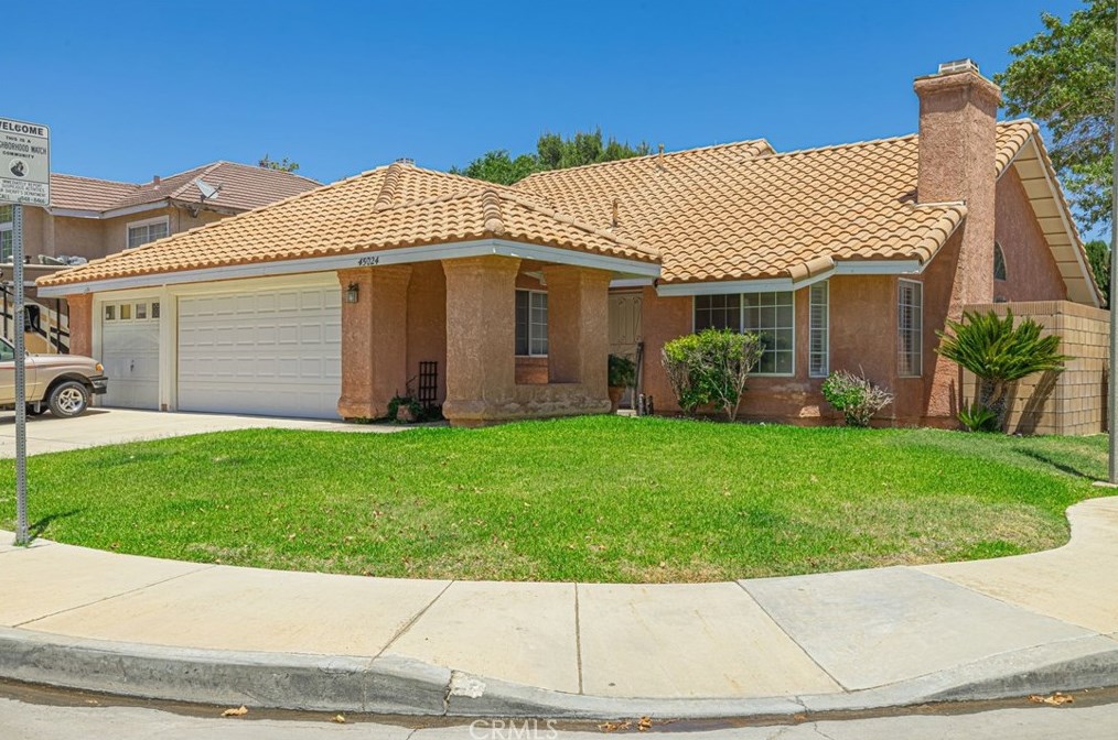 45024 Bevington Ave, Lancaster, CA 93535