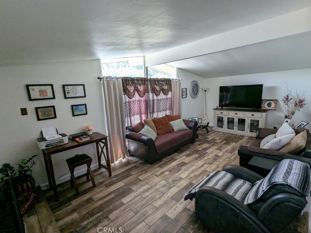 1264 Eucalyptus Ave, Rialto, CA 92376-3734