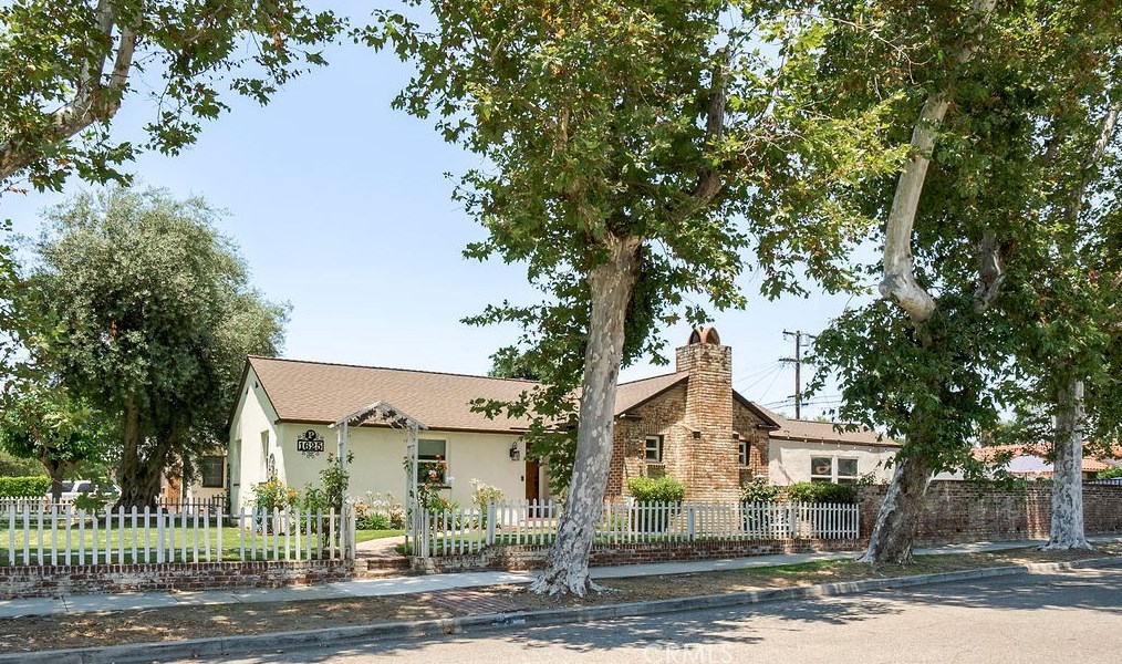 1625 N Palomares St, Pomona, CA 91767