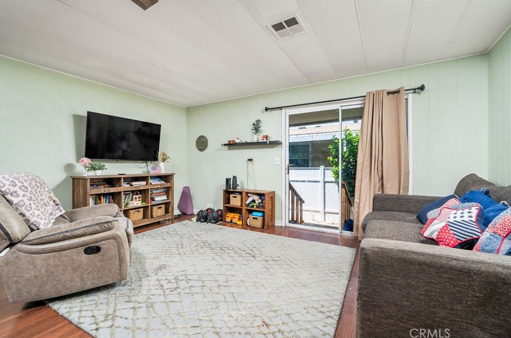 2139 E 4th St #7, Ontario, CA 91764