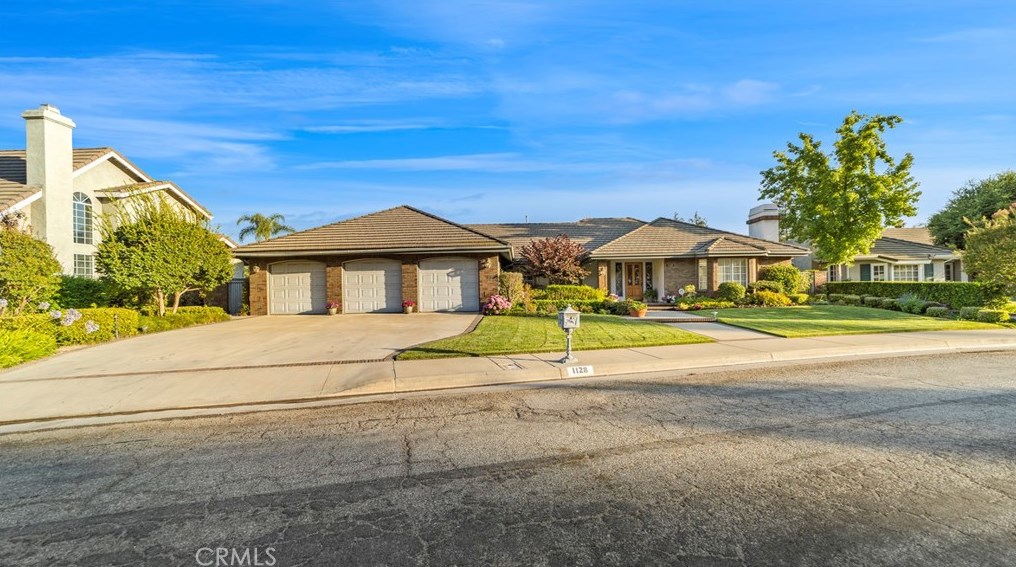 1128 Saga St, Glendora, CA 91741