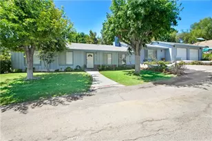 219 W 5th St, San Dimas, CA 91773 - Photo 2