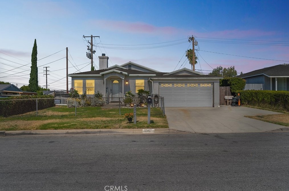 1347 S Valley Center Ave, Glendora, CA 91740